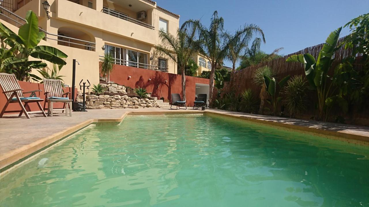 Guesthouse En Coveta Fuma- เอลกัมเปโญ ภายนอก รูปภาพ